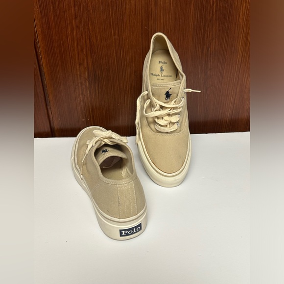 Polo Ralph Lauren woman’s Canvas Sneaker size 10 - Picture 1 of 14